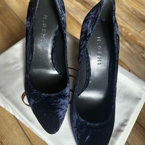 M. Gemi Velvet Heels - Deep Blue